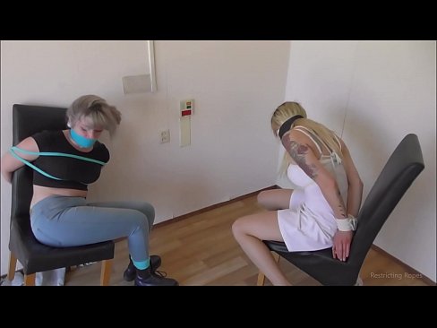❤️ Toksomaniulo / ligita kaj buŝoŝtopita / junulino en mizero Fikado ĉe eo.kassavrn.ru